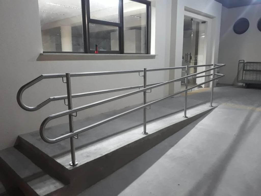 Corrimão Inox para Rampa (1)