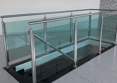 Guarda Corpo de Inox e Vidro em Dolcinópolis SP