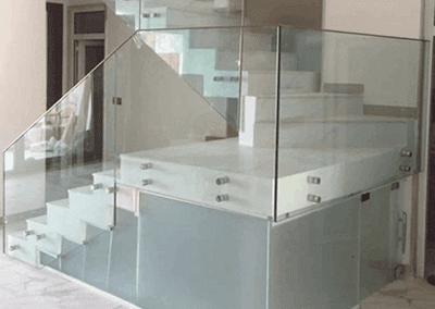 Guarda Corpo Sistema de Bottons em Parque Penha SP