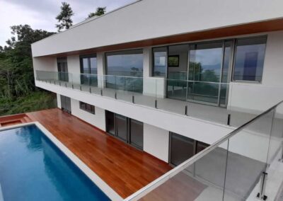 Guarda Corpo em Vidro e Inox no Litoral Paulista em Ilha Comprida