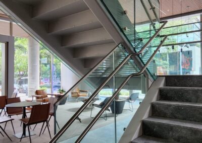 Guarda Corpo de Vidro com Inox