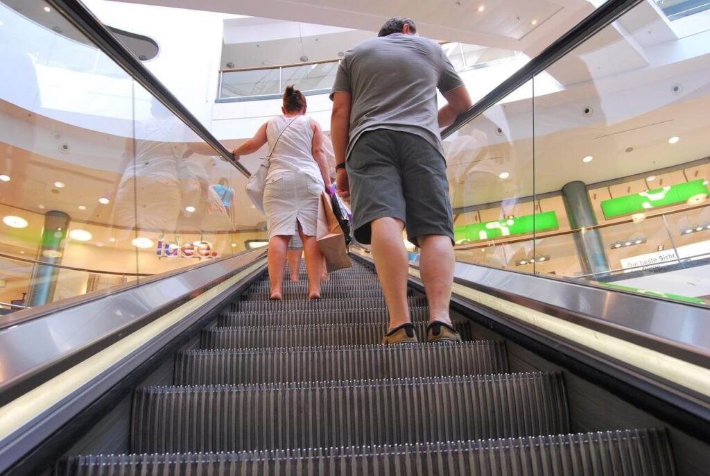 Corrimão em shopping